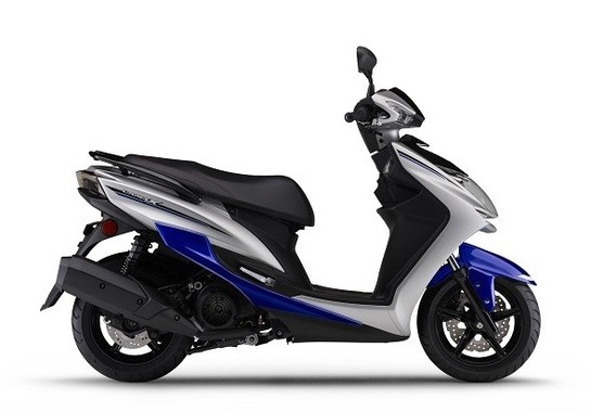 ニューカラー4色が加わったシグナス！