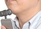 iPhoneがひげそりに　重さ21グラムの「ポケット髭剃り」
