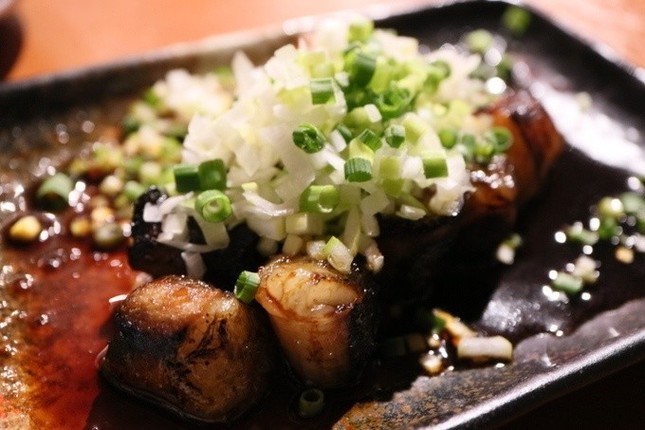 「牛マルチョウ焼き」