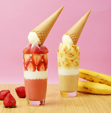 「ワッフルコーン ボンボンスムージー」
