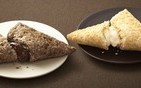 マックの「三角チョコパイ」が帰ってくる！　ことしも黒・白、合わせて登場