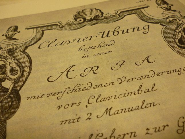 クラヴィア練習曲として出版された初版の楽譜。どこにも「ゴルトベルク」や「カイザーリンク伯」の名前はない