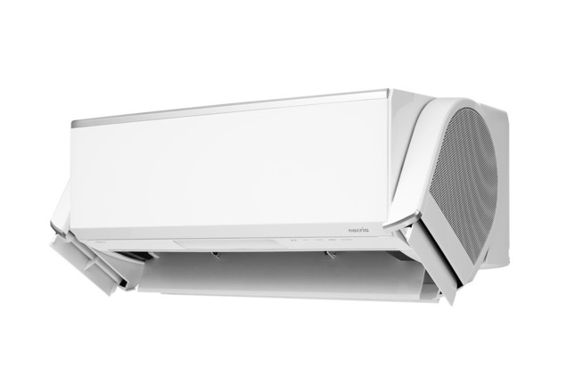 「加熱除菌」と「デュアルブラスター」で心地よい気流の冷暖房
