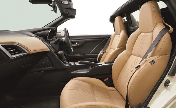 木漏れ日のように暖かく上質でシックな1台
