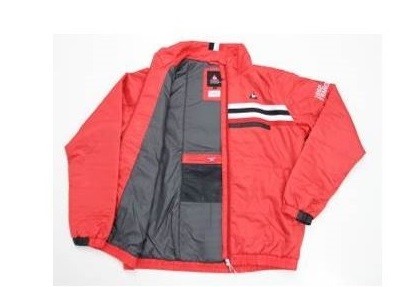 カイロの熱を利用して体を温める新構造を採用！