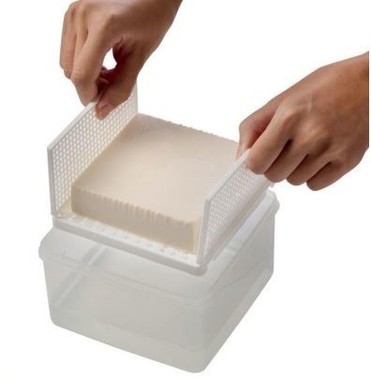 すのこは取り出す際にも役立つ