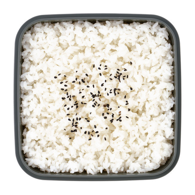 一例、大きい容器にはごはんを……