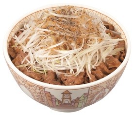 しゃきしゃきの白髪ねぎがよく合う「白髪ねぎ牛丼」