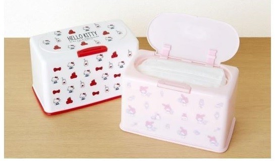 キティとマイメロがさりげなく可愛いマスク収納ケース