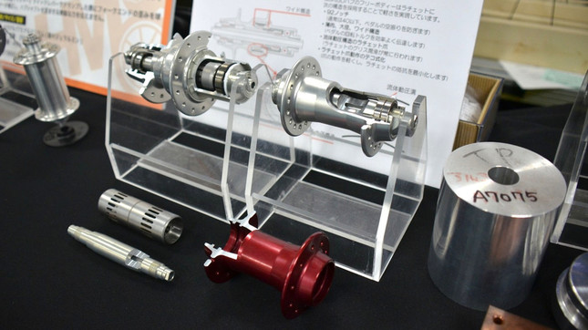 独創的なパーツの展示も