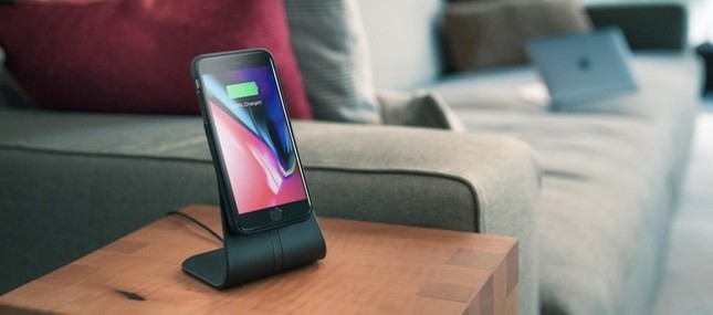 欧州の職人によるiPhone本体の美しさを損なわないデザイン性