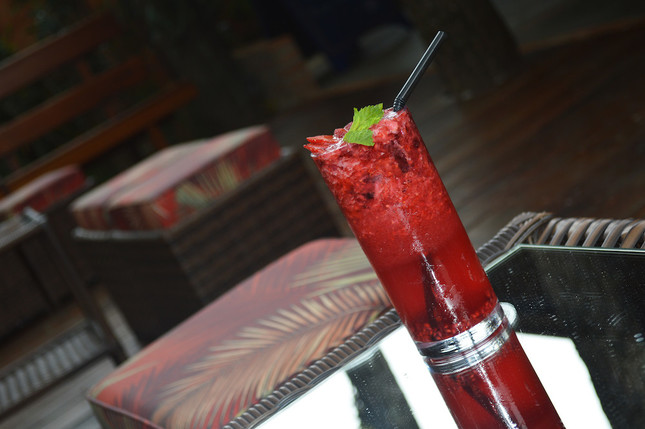 いちごのカクテルなどアルコールも充実