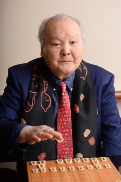 「ひふみん」監修の将棋ゲームが発売