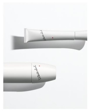 まっさらに冴え渡る肌を叶える新ホワイトショット誕生！