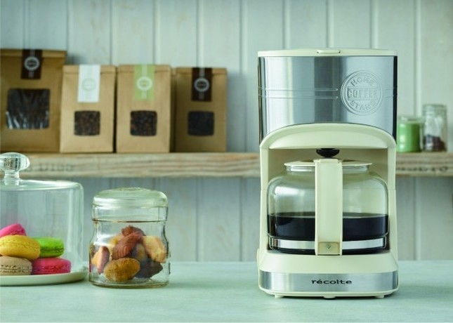 手頃な価格と手軽な操作、自宅で本格ドリップコーヒー
