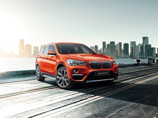 3種類のボディーカラーと美しく調和するインテリア組み合わせた
