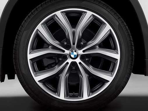 3種類のボディーカラーと美しく調和するインテリア組み合わせた
