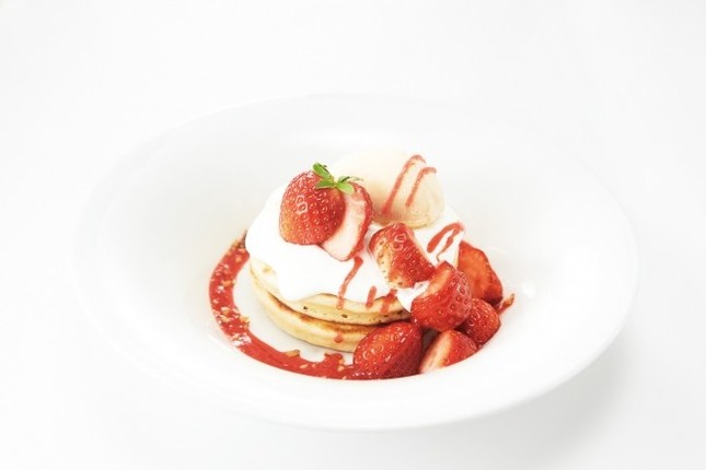 キャラメリゼの下にはクレームムースリーヌ
