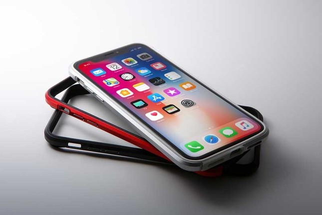 シンプルかつスタイリッシュにiPhoneをガード