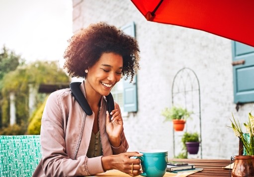 「JBL」サウンドを“着て”楽しめる