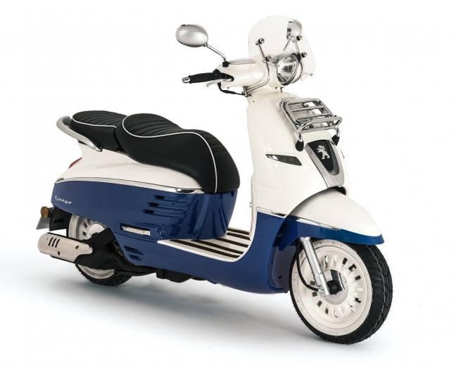 欧州の最新スクーターを体感できる国内初のショールーム
