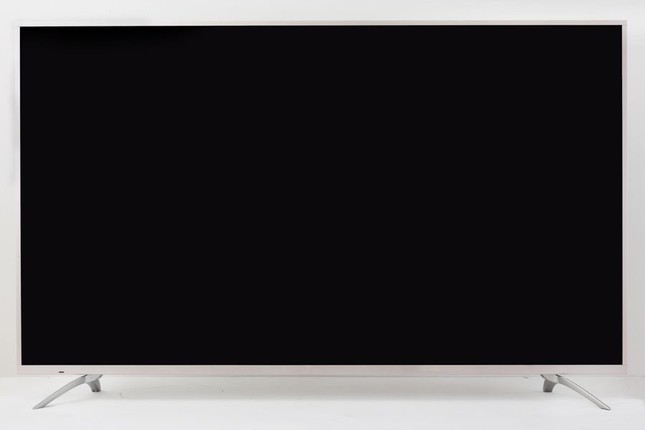 75V型の大画面をインパクトのある価格で