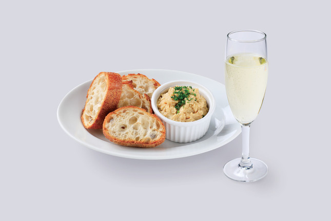 「メゾンボワールとグラスワインのマリアージュセット」