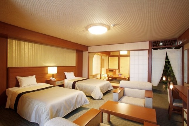 400円でデラックス和洋室に