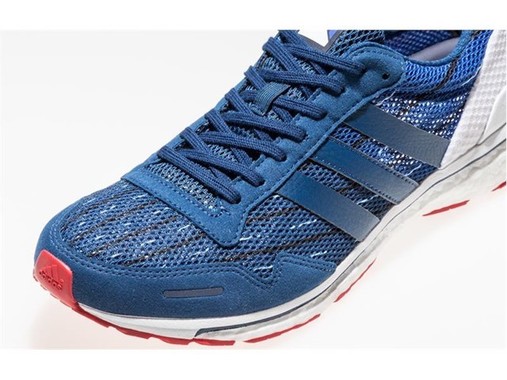 サッカー日本代表のユニフォームコンセプト「勝色」を採用した限定モデル