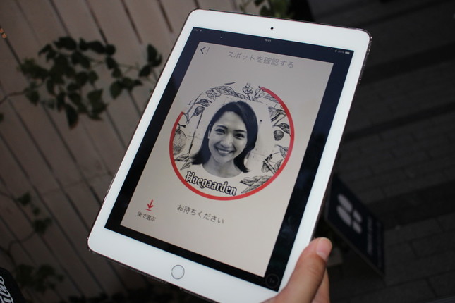 撮影した顔写真。これをビールにプリントする（2018年7月19日撮影）