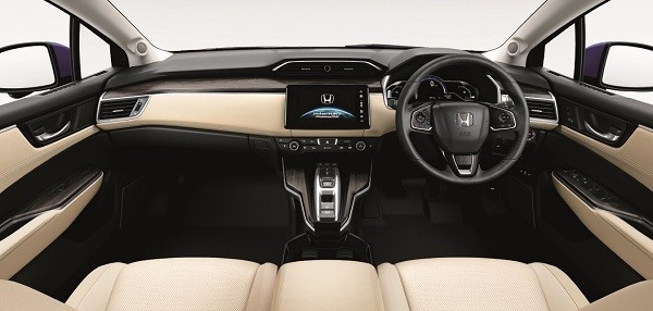 上級セダンの魅力満載の新型モデル