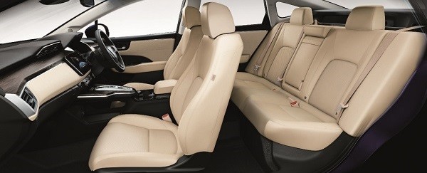 上級セダンの魅力満載の新型モデル