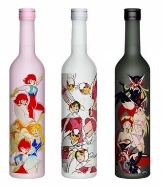 左から、「キューティーハニー」甘口純米吟醸、「白鳥のジュン」純米吟醸にごり、「ドロンジョ」ワイン酵母使用山廃仕込み