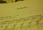 「アラベスク」...連続するアラビアの模様の名前を付けたシューマンのピアノ曲