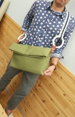 ふなっしートレインのつり革を再利用したかばん登場！