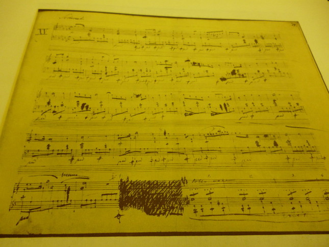 「前奏曲　第15番」いわゆる『雨だれのプレリュード』の自筆譜。ショパンは何もタイトルはつけていない