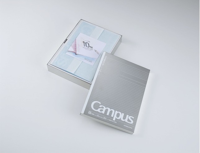 高級感のあるデザインのブリキ製ケース