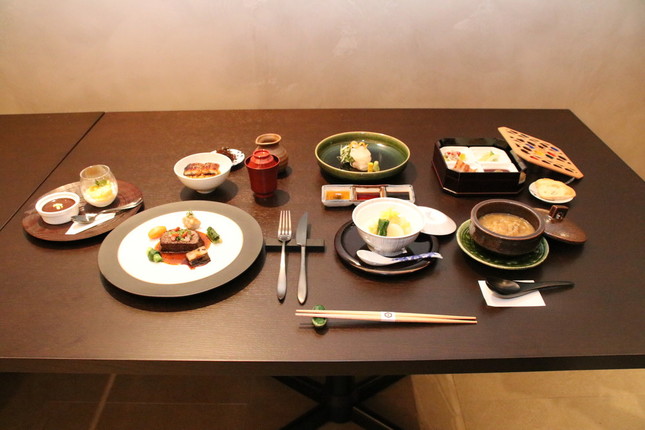 11月から提供開始する、和・洋・中のコラボレーション料理