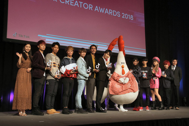 受賞者全員で記念撮影