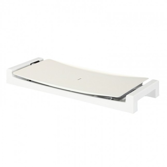 テーブルを華やかに演出するホワイトカラー