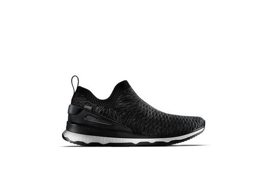 ランドローバーとクラークスのコラボシューズ第1弾登場！