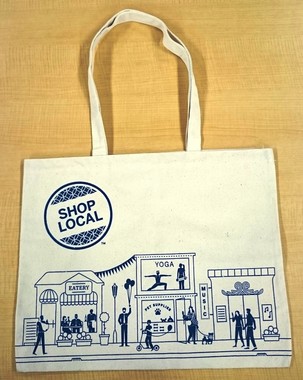 各店舗先着50人にプレゼントする特製トートバッグ