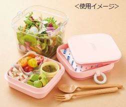 冷やして持ち歩き、食べる直前に和えられる