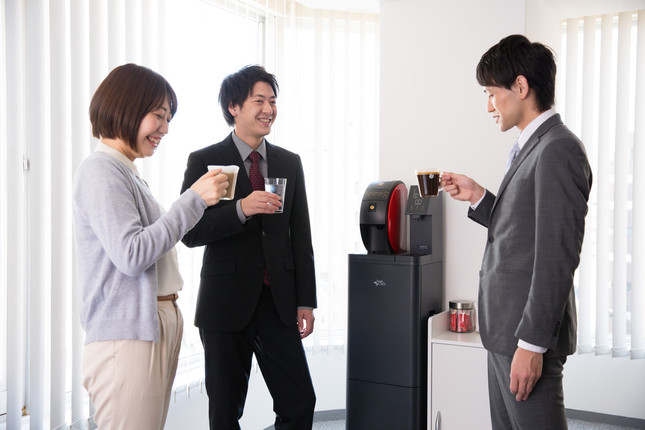 ネスレ日本、アクアクララ、ベアーズが共働き世帯応援キャンペーンを実施