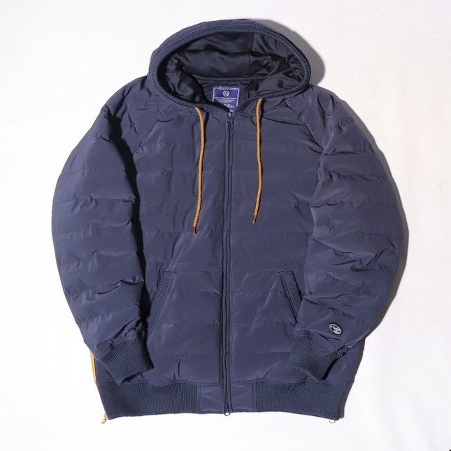 暖冬傾向の今年は気軽に羽織れるアウターを！