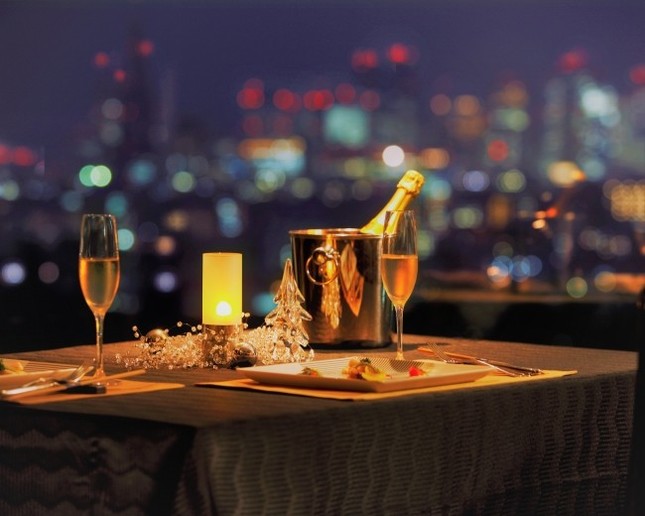 夜景と美食でロマンティックなクリスマス