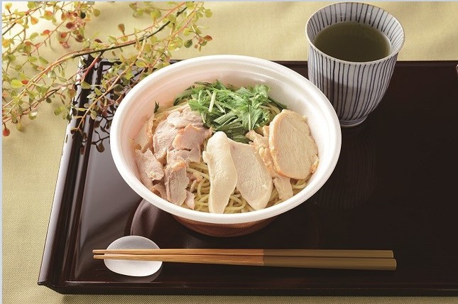 肉麺！鶏塩そば（チキン3種盛り）