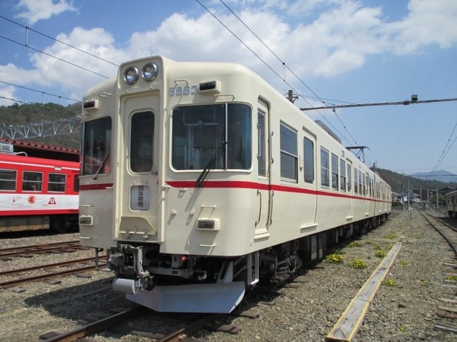 時代を彩る名車「富士急行1000系」撮影会開催！