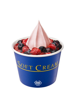 苺のコクと甘みが感じられるヨーグルトソフト