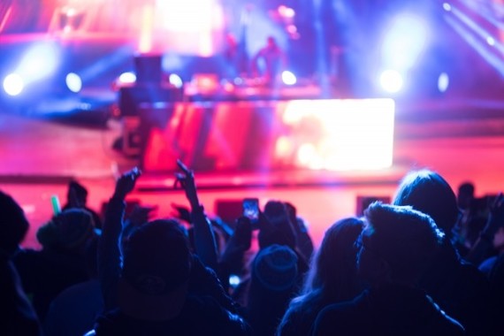 一部ファンの迷惑行為問題にどう向き合う